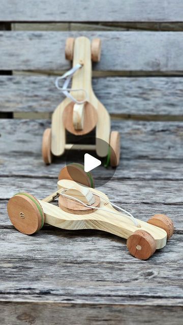 Carpinteria Madera Ideas, Diy Wooden Toys Plans, Homemade Fidget Toys, Wood Toys Diy, Wooden Push Toys, Toy Sailboat, Wooden Toys Diy, Wood Train, Wood Yard Art