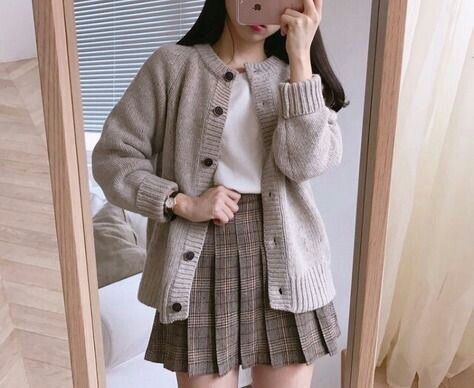 Korean Fashion|Cozy @oliwiasierotnik Mode Ulzzang, Academia Fashion, Pakaian Feminin, Mode Kpop, Stil Inspiration, Korean Girl Fashion, Korean Fashion Trends, Ulzzang Fashion, Mode Inspo