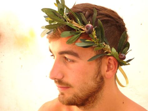 Hey, I found this really awesome Etsy listing at https://www.etsy.com/listing/239029237/greek-god-man-crown-caesar-green-leaf Greek Flower Crown, Olive Branch Crown, Greek Leaf Crown, Greek Headpiece, Greek Wreath, Olive Crown, Greek Crown, Gold Leaf Crown, Festival Crown