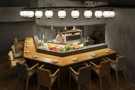 Wood Restaurant Design, Sushi Bar Design, Open Kitchen Restaurant, Interior Design Japanese, Teppanyaki Restaurants, Japanese Restaurant Interior, Crow Photos, Restaurant Kitchen Design, Japanese Restaurant Design