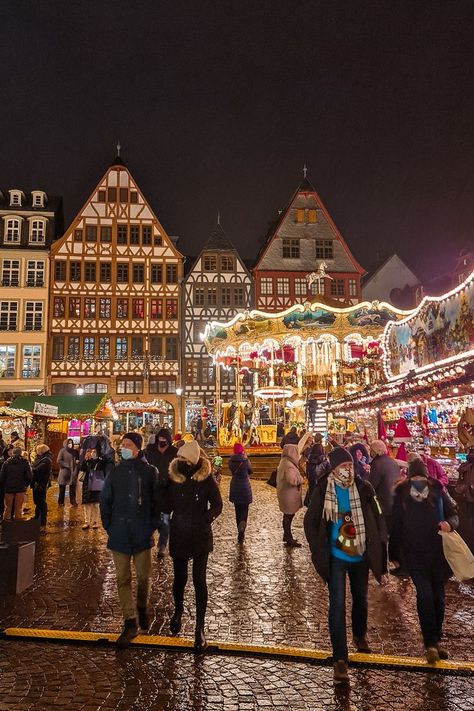 The Frankfurter Weihnachtsmarkt is one of the best Christmas Markets in Europe. In our latest blog post, we're sharing everything you need to know about visiting the Christmas Market in Frankfurt am Main, Germany. Bruges Christmas Market, Frankfurt Christmas, Bruges Christmas, Christmas Markets Germany, Christmas In Germany, German Christmas Markets, Christmas In Europe, Best Christmas Markets, Frankfurt Germany