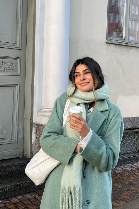 Scandinavian outfit neutals pastels scandi streetstyle mint coat scarf Green Wool Coat Outfit, Green Winter Jacket Outfit, Green Scarf Outfit, Pastel Outfits Aesthetic, Green Coat Outfit, Teddy Coat Outfit, Mint Green Outfits, Mint Green Scarf, Mint Green Jacket