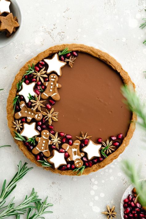 Gingerbread Tart, Gingerbread Chocolate, Tart Crust Recipe, Vegan Gingerbread Cookies, Ginger Chocolate, Tart Crust, Chocolate Gingerbread, Vegan Gingerbread, Gluten Free Gingerbread