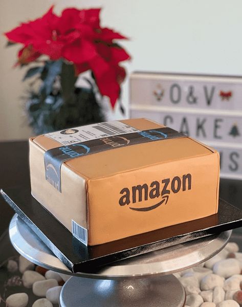 Amazon Cake Ideas, Amazon Cake, Box Cakes, Gift Box Cakes, Cakes Design, 40th Cake, Marvel Cake, Amazon Box, Baker Cake