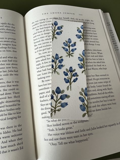 Hand painted watercolor bookmark. Paint A Bookmark, Bookmarks Watercolor Ideas, Bookmarks Painting Ideas, Watercolor Paintings Bookmarks, Diy Acrylic Bookmark Ideas, Hand Drawn Bookmarks, Bookmark Ideas Watercolor, Bookmark Watercolor Ideas, Hand Painted Bookmarks