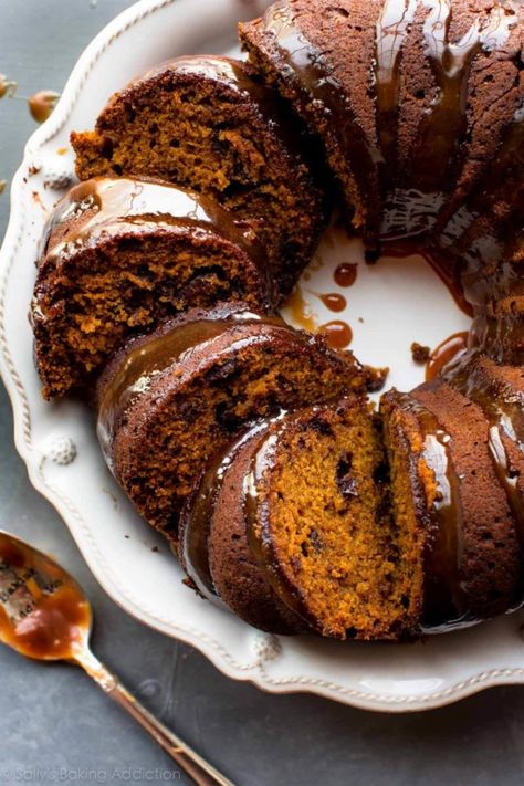 Pumpkin Bundt Cake | Sally's Baking Addiction Chocolate Chip Bundt, Crumb Cake Muffins, Cream Cheese Bundt Cake, Pumpkin Cakes, Chocolate Chip Bundt Cake, Pumpkin Bundt, Fall Eats, Thanksgiving 2022, Pumpkin Bundt Cake