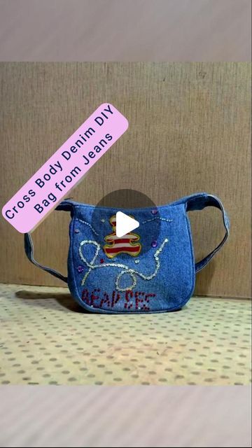 Diy Jean Purse, Bag From Jeans, Diy Denim Bag, Diy Bags Jeans, Bag From Old Jeans, Denim Bag Diy, Girls Things, Diy Denim, Jean Purse