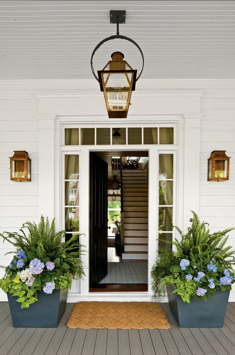 19 Things to Put on a Porch – My List of Lists Door Planters, Large Wooden Planters, Front Door Plants, Front Door Planters, Veranda Design, Front Porch Plants, Front Porch Flowers, Front Porch Planters, Planters Ideas