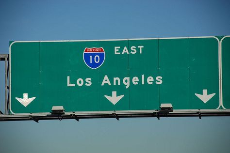 Freeway Sign - Los Angeles via Flickr Los Angeles Highway, California Sign, Los Angeles Aesthetic, Los Angeles Street, Los Angeles Travel, Detroit Red Wings Hockey, Los Angeles City, Lovely Places, Los Angles