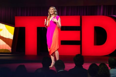 What Fashion Statements Mean on the TED Talk Stage – WWD Ted Ex Stage, Woman Speaking On Stage, Ted Talk Stage, Ted Speaker, Success Board, Future Board, 2022 Goals, Book Promotion, Met Ball