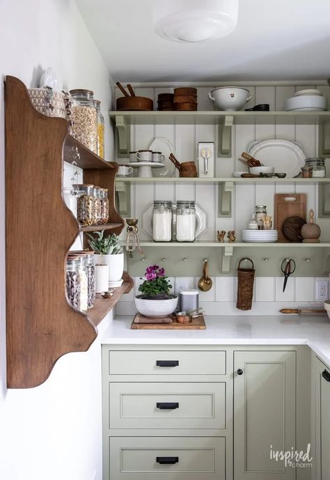 Functional Pantry, Pantry Design Ideas, Kitchen Essentials List, Open Pantry, Beautiful Pantry, Butler’s Pantry, Pantry Shelving, Countertop Storage, Butler Pantry