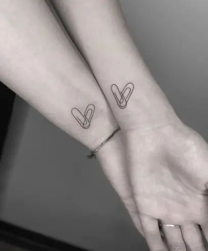 Matching Tattoos For Coworkers, Best Friend Tattoo Girl, Matching Tattoos For Work Friends, Work Friends Tattoo, Bestfriend Tattoo Girl Small, Friendship Tattoos For 6 Best Friends, Delicate Friendship Tattoo, Tatto For Best Friends Girl, Tattoo Ideas Female 3 Friends