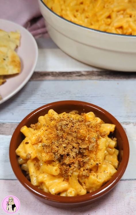 Nandos Style Mac Healthy Cheese Recipes, Baked Chicken Pasta Recipes, Hunters Chicken, Noodle Bowls Recipes, Pasta Calories, Slow Cooker Pasta Recipes, Vegetarian Slow Cooker Recipes, Pasta Bake Recipe, Classic Mac And Cheese