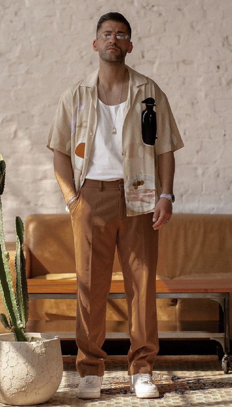 Mens Summer Outfits, Spring Outfits Men, Mens Casual Outfits Summer, Mens Spring Fashion, Mens Outfit Inspiration, Stylish Mens Outfits, Men Fashion Casual Outfits, Streetwear Men Outfits, Summer Outfits Men