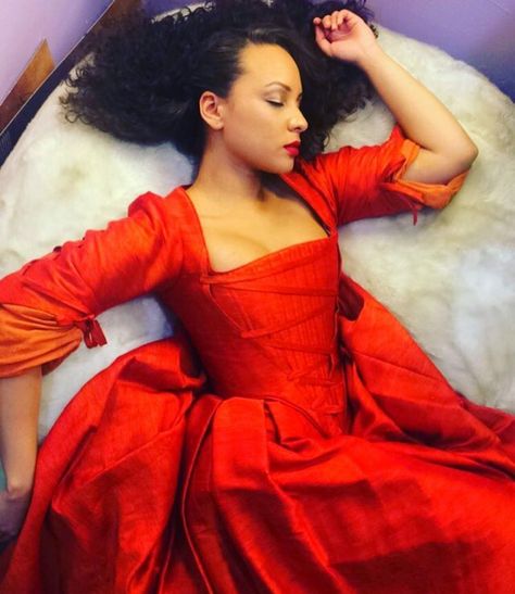 That's when Miss Maria Reynolds walked into my life Maria Reynolds, Hamilton Costume, Cast Of Hamilton, Jasmine Cephas Jones, Anthony Ramos, Hamilton Broadway, Hamilton Funny, Red Bone, Ezra Miller