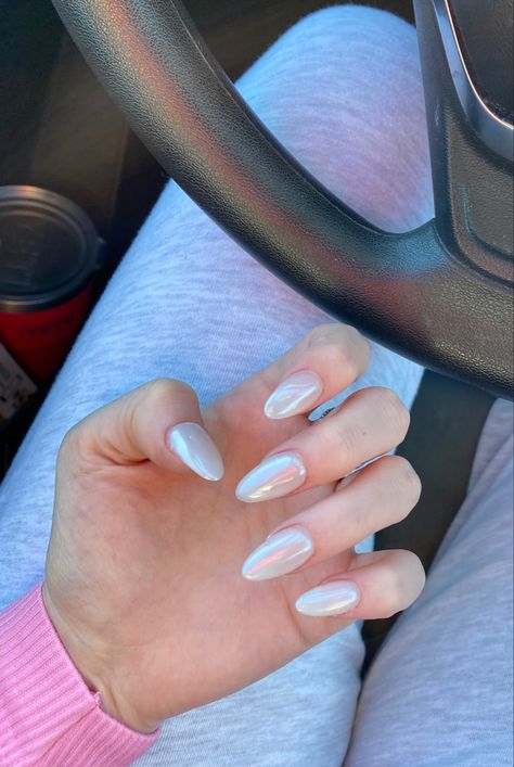 Simple Prom Nails, Nail Inspo 2022, Interview Nails, Bridal Nails Designs, Hippie Nails, Glazed Donut, Feel More Confident, Simple Gel Nails, Almond Shape Nails