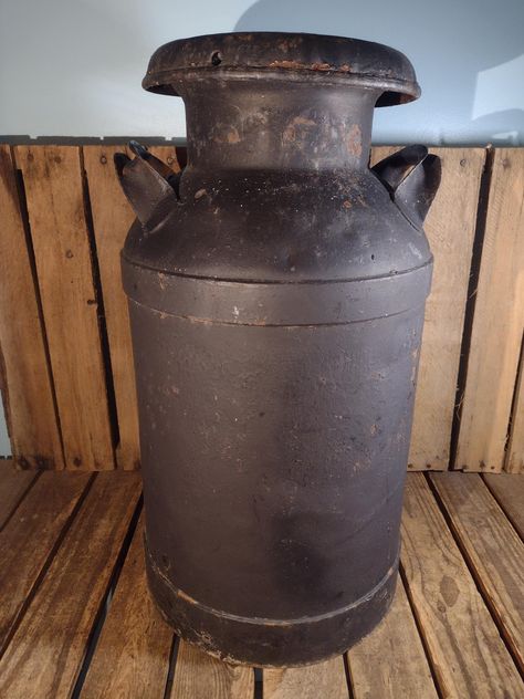 Large Vintage Milk Can. Measurements are 26x13x13 inches Vintage Dishes Antiques, Rethunk Junk, Old Milk Cans, Vintage Lampshades, Vintage Milk Can, Grandma's Kitchen, Grandmas Kitchen, Milk Cans, Metal Tins