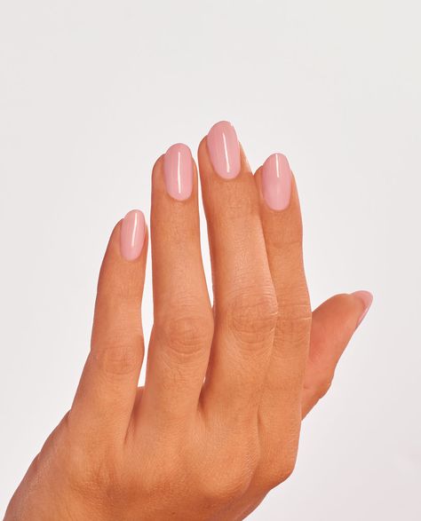 It’s your turn to shine. This nail polish color from OPI is a natural beauty that transitions into glam. Kiara Sky Gel Polish, Gel Nail Polish Colors, Long Lasting Nail Polish, Gel Couture, Opi Infinite Shine, Glow Nails, Long Lasting Nails, Pink Nail Polish, Nail Strengthener