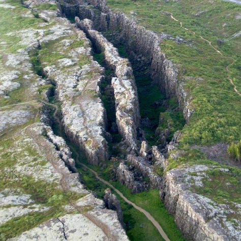 Continental drift in Iceland European Plates, America Photography, Tectonic Plates, Iceland Photography, Geology Rocks, Plate Tectonics, Iceland Travel, Natural Phenomena, Aerial View