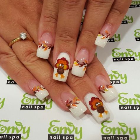 November Nails Turkey, Turkey Design Nails, Nail Art For Thanksgiving, Thanksgiving Nails With Turkey, Turkey Nails Acrylic, Turkey Thanksgiving Nails, Thanksgiving Nails Art, Turkey Acrylic Nails, Thanksgiving Gel Nail Designs