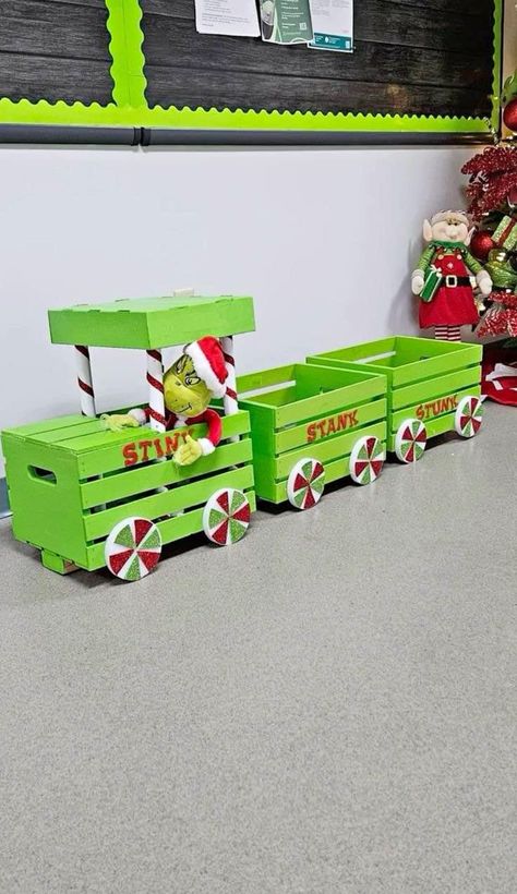 Grinch Themed Door Decorating Contest, Xmas Grinch Ideas, Work Christmas Party Decor Ideas, Grinch House Decoration Decorating Ideas, Grinch Train Diy, Grinch Porch Decorating Ideas, Grinch Office Christmas Decorations, Grinch Photo Props, Grinchmas Outdoor Decor