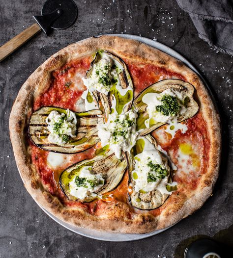 Vegetarian Pizza with Eggplant & Stracciatella | MiNDFOOD Vegetable Tarts, Smoked Pizza, Pizza Life, Eggplant Pizzas, Vegetable Tart, Focaccia Pizza, Best Homemade Pizza, Vegetarian Pizza, Healthy Pizza