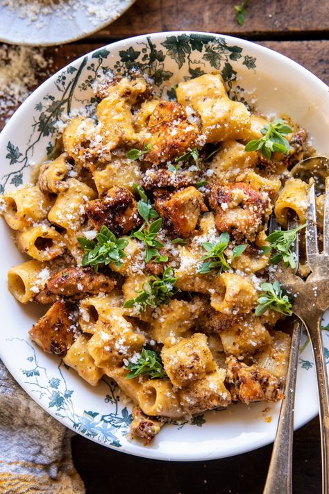 Roasted Butternut Squash and Sun-Dried Tomato Chicken Pasta | halfbakedharvest.com Roasted Butternut Squash And Sun-dried Tomato Chicken Pasta, Half Baked Harvest Butternut Squash, Fall Pasta Dinner, 2024 Meals, Half Baked Harvest Recipes, Tomato Chicken, Butternut Squash Pasta, Squash Pasta, Pasta Casera