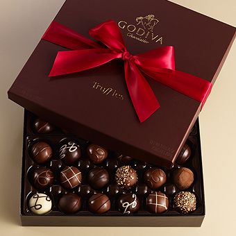 Godiva Truffles, Godiva Chocolatier, Truffle Gift, A Box Of Chocolates, Godiva Chocolate, Chocolate Dreams, Chocolate World, Box Of Chocolates, Luxury Chocolate