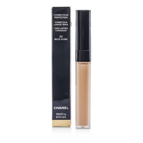 Chanel Concealer, Channel Makeup, Corrector Makeup, Colour Corrector, Mac Studio Fix Powder, Chanel Cosmetics, Correcting Concealer, Corrector Concealer, Clear Lip Gloss