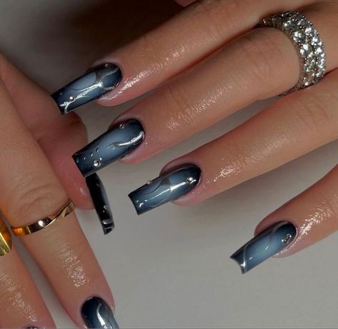 Blue Grunge Nails Acrylic, Chrome Grunge Nails, Blue Metallic Nails Art Designs, Acrylic Nail Designs Metallic, Black Y2k Acrylic Nails, Black With Blue Nails, Airbrushed Acrylic Nails, Space Blue Nails, Pretty Acrylic Nails Blue