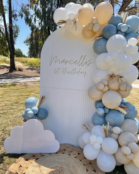 1st Birthday || Cloud || Marcello’s ☁️ 🌾 • we loved the nude colors🤍 Thanks a lot for trust @lau.egmz ☁️ • #decorationcloud #cloud #clouddecoration #clouddecor☁️ #nube #nubeparty #partynubes #partycloud #cloudbirthday #birthdaycloud #birthdayone Clouds Theme, Boy Candle, Cloud Theme, Cloud Decoration, Thanks A Lot, Boy Baby Shower Themes, Shower Themes, Everything Baby