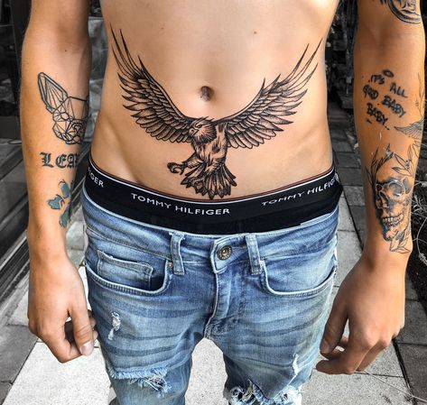 Tattoo Hawk, Mens Stomach Tattoo, Pelvic Tattoos, Abdomen Tattoo, Adler Tattoo, Lower Stomach Tattoos, Ab Tattoo, Tato Dada, Hawk Tattoo