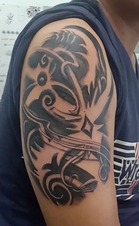 Iban Tattoo, Tato Suku, Borneo Tattoo, Arm Tattoo, Polynesian Tattoo, Sleeve Tattoos, Tattoos, Quick Saves, Arm Tattoos