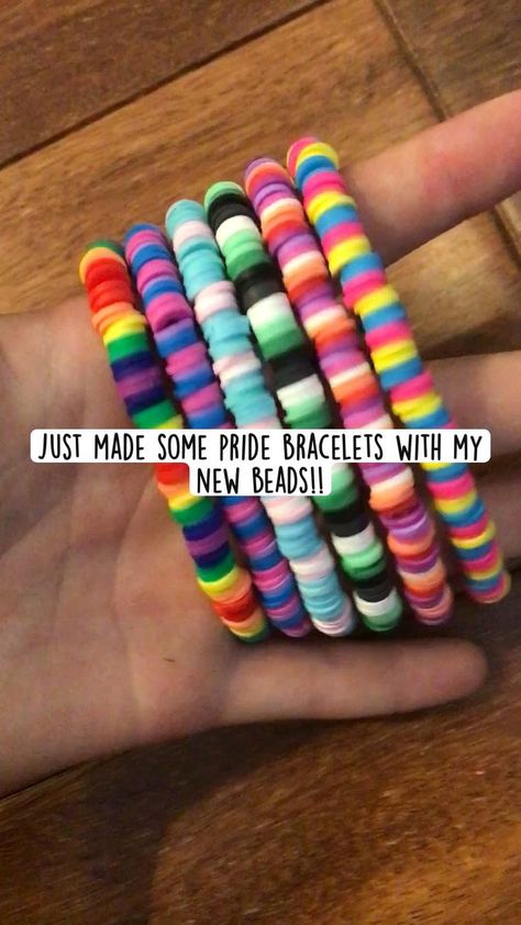 Pride Bracelet Diy, Pride Jewelry Diy, Pride Bracelets, Lgbt Bracelet, Make Clay Beads, Diy Kandi Bracelets, Pride Jewelry, Preppy Bracelets, Pride Jewellery