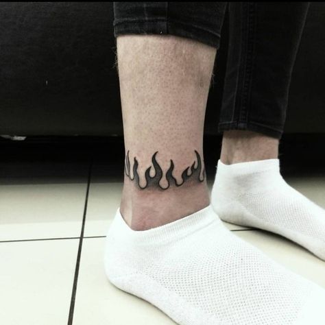 Leg Sleeve Tattoos, Simple Hand Tattoos, Leg Tattoo Ideas, Tatuagem Masculina Pequena, Tattoo Patterns, Flame Tattoos, One Piece Tattoos, Theme Tattoo, Flash Tattoo Designs