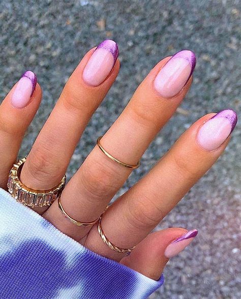 purple chrome tips, shimmery purple tip nails, glitter purple tip nails, french tip nails design, french tip nails French Manicure With Color, Purple Chrome Nails, Chrome Tips, Purple Chrome, Purple French, Soft Nails, Nails Desing, Minimalist Nails, Manicure Y Pedicure