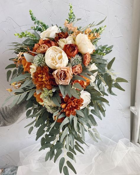 Bridal Bouquet Cascade, Faux Wedding Bouquet, Bouquet Cascade, Rusting Wedding, Orange Bouquets, Orange Wedding Flowers, Burnt Orange Weddings, Faux Eucalyptus, Bridal Bouquet Fall