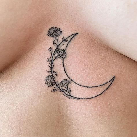 M on Instagram: “Hand poked Moon and carnations for Lea✨ Bookings are open on September/October 💌inspiradamor@gmail.com” Carnation Tattoo, Dragons Tattoo, Design Dragon, Inspiration Tattoos, Tattoos Skull, Modern Tattoos, Hand Poke, Tattoos For Daughters, Symbolic Tattoos