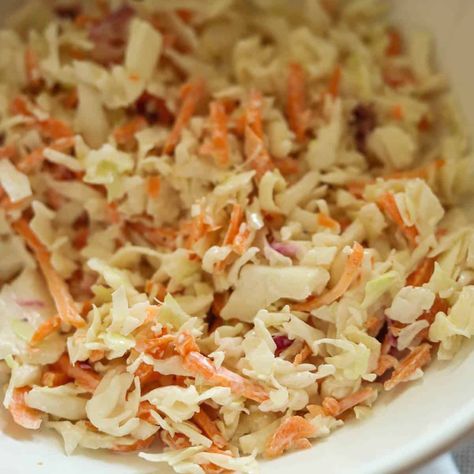 This Coleslaw for Pulled Pork is an absolute must have side dish for pulled pork bbq plates or load it onto pork sandwiches! This recipe uses only a few ingredients and bagged coleslaw mix to cut down the time. Best Coleslaw For Pulled Pork, Pulled Pork Egg Rolls, The Best Coleslaw, Coleslaw For Pulled Pork, Best Coleslaw, 5 Minute Recipe, Smoked Vegetables, Fried Chicken Burger, Pork Egg Rolls