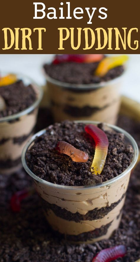 A childhood classic with an adult twist - try these Baileys Dirt Pudding cups for a fun dessert you can enjoy today. Dirt Cake Ideas, Dirt Cups Dessert, Boozy Food, Dirt Pudding Cups, Pudding Shot Recipes, Dirt Pudding, Holiday Snack, Pudding Shots, Fun Dessert