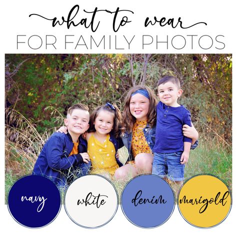 Family Photo Outfits Summer Color Schemes, Summer Family Photo Color Scheme, Family Photos Spring, Trip Photoshoot, Summer Family Photoshoot, Picture Color Schemes, Simmons Family, Portrait Outfits, Family Portrait Outfits