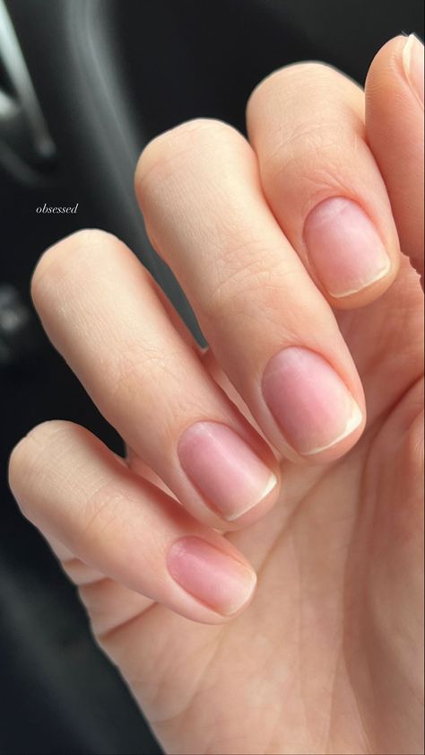 Pretty Natural Nails No Polish, Natural Nails Without Polish, Natural Nails No Polish, Nails No Polish, Bare Nails, Natural Nails Manicure, Henna Nails, Cute Simple Nails, Pretty Gel Nails