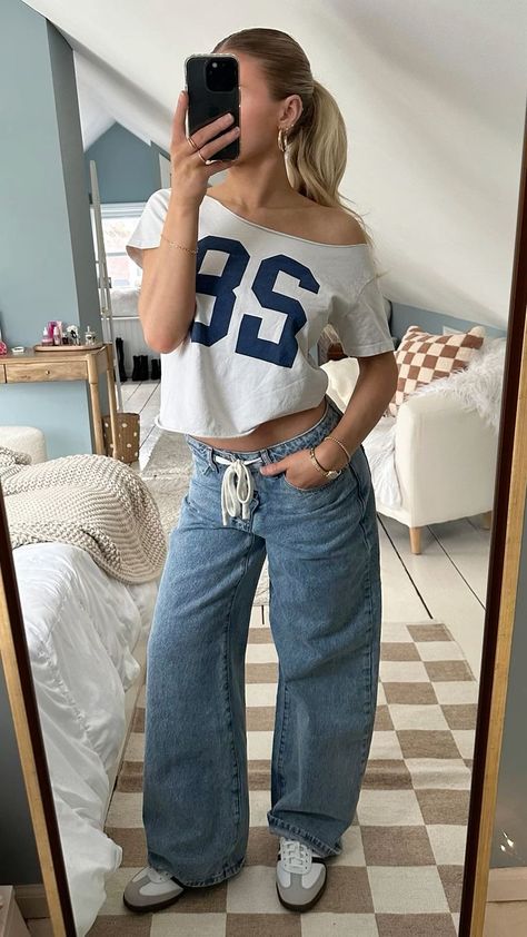 outfit Comfy Glasses Outfit, Cheap Aesthetic Outfits, Cute Tops Outfits, Darty Szn Outfits College Summer, 80s Fits Aesthetic, College Girl Outfits Summer, Teen Girl Aesthetic Outfits, Outfit Inspo With Brand Names, School Fit Inspo Summer