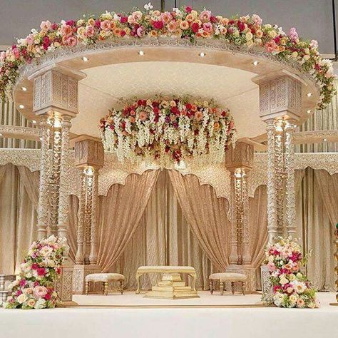 Mandap Ideas, Shaadi Decor, Engagement Stage Decoration, Mandap Design, Hall Decorations, Wedding Hall Decorations, Wedding Stage Decor, Wedding Entrance Decor, Wedding Stage Design