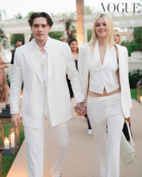 Brooklyn Beckham Wedding, Beckham Wedding, Iman And David Bowie, Celebrities Wedding, Wedding Vogue, Wedding Parties Pictures, Haute Couture Wedding Dress, Nicola Peltz, Satin Gowns