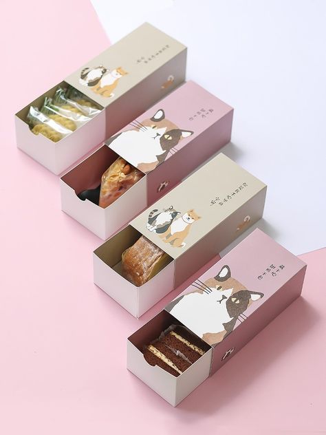 Cake Packaging Photography, Pound Cake Packaging Ideas, Sweet Package Design, Brownies Box Packaging Design, Custom Food Packaging, Packaging For Cakes, Banana Cake Packaging Ideas, Cake Design Packaging, Cute Dessert Packaging