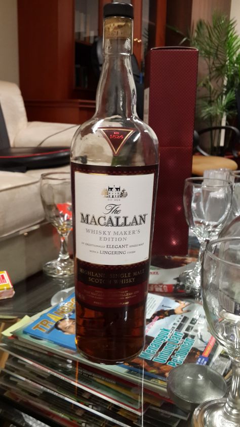 Indri Whiskey Snap, Macallan Whisky Snapchat, Liquor Aesthetics, Whisky Snapchat Story, Food Cart Business, Macallan Whisky, Daaru Party Pic, Funny Compliments, Pretty Alcoholic Drinks