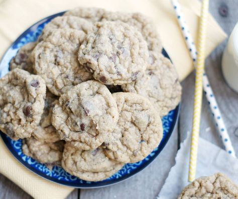 Copycat Paradise Bakery Chocolate Chip Chippers Chippers Recipe, Paradise Bakery, Bakery Chocolate Chip Cookies, Brownie Treats, Coconut Chocolate Chip Cookies, A Glass Of Milk, Chippers, Milk Chocolate Chips, Chocolate Chip Oatmeal