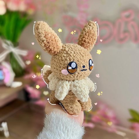 ⋆𐙚₊ Eevee Tester Call ꒰ CLOSED ꒱ ⊹♡ **Update: testers have been selected & contacted! Thank you all for applying, please look forward future Eeveelution tester calls!** Hello! 🤎 I’m happy to share the second pattern in my Eeveelution series, it’s none other than Eevee! I’m looking for 4-6 crocheters to test my Eevee crochet pattern! I would consider this an advanced beginner crochet pattern that requires joining four legs, color changing, sewing, & working with felt. ❣️Please read the fo... Eevee Crochet Pattern, Pokemon Photoshoot, Eevee Crochet, Pokémon Pattern, Pokemon Crochet Pattern, Crochet Pokemon, Pokemon Pattern, Beginner Crochet, Fun Crochet Projects