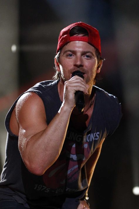 Male Country Singers, Kip Moore, Country Music Quotes, Leading Men, Amazing Music, After Six, Country Music Artists, Country Music Stars, Country Music Singers